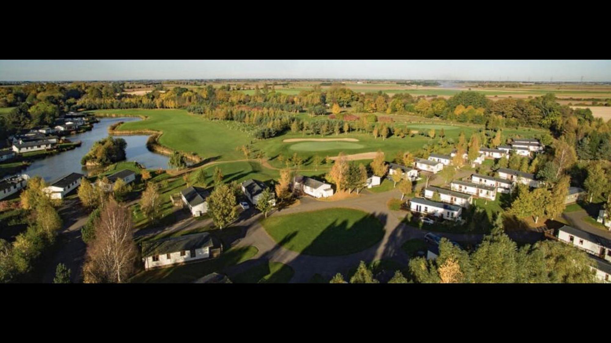 Bumblebee Lodge Tydd St. Giles المظهر الخارجي الصورة