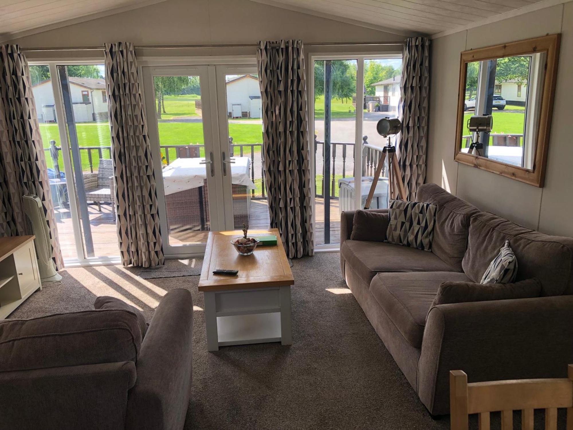 Bumblebee Lodge Tydd St. Giles المظهر الخارجي الصورة